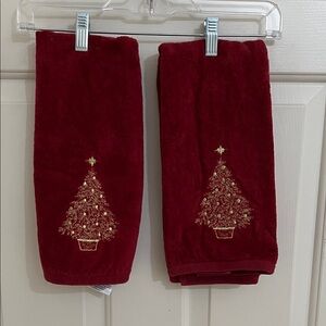 Winter Wonderland Embroidered Christmas Tree Hand Towels (set of 2)